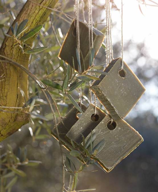 Acheter l'authentique Savon de Marseille à l'huile d'olive, en tranche