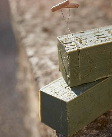 Acheter le/la vrai(e) Savon de Marseille à l'huile d'olive, en barre de 2.5kg