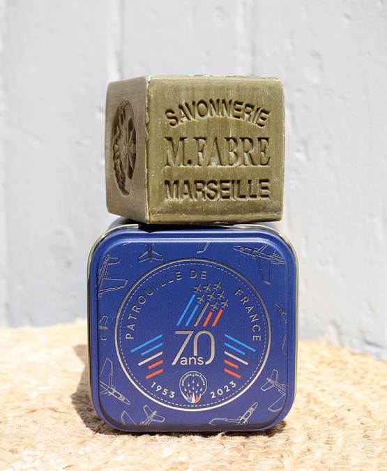 Acheter l'authentique Boîte métal cube PAF & son savon de Marseille 200g