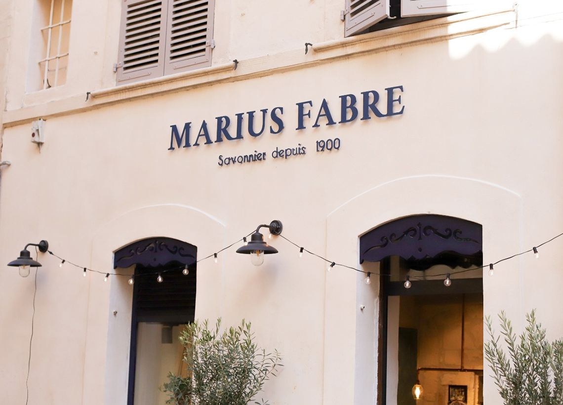 Arles shop