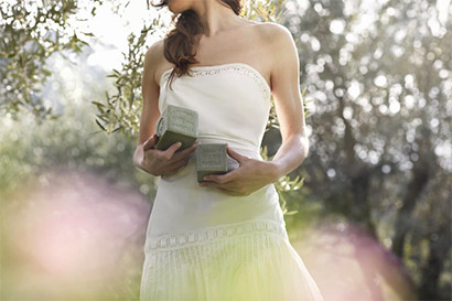 Entretenir sa garde-robe avec du savon de Marseille